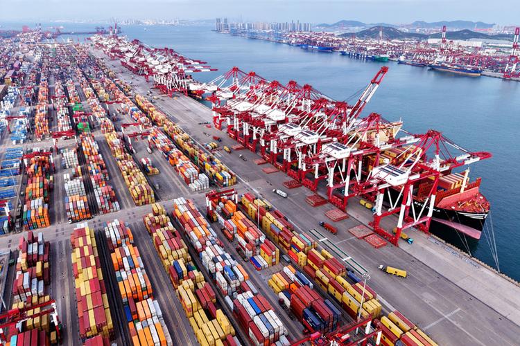 前5月我国货物贸易进出口同比增长2.5%